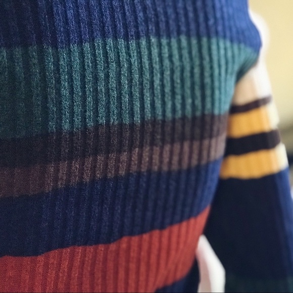 Striped Color Block Ribbed Knit Sweater - Picture 7 of 9